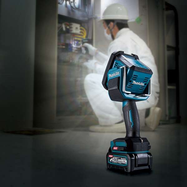 Makita 牧田 ML007G 40Vmax XGT Cordless Flashlight – photo 2