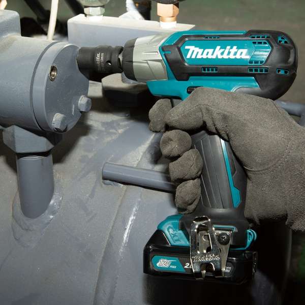 Makita 牧田 TW141D 12Vmax CXT Cordless Impact Wrench, 12.7mm (1/2") – photo 2