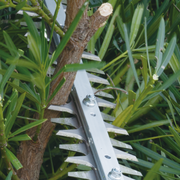 Makita 牧田 UN001G 40Vmax XGT Cordless Pole Hedge Trimmer, 600mm (23-5/8") – photo 4