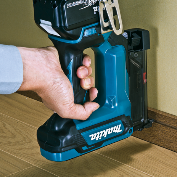 Makita 牧田 DPT353 18V LXT Cordless Pin Nailer – photo 2