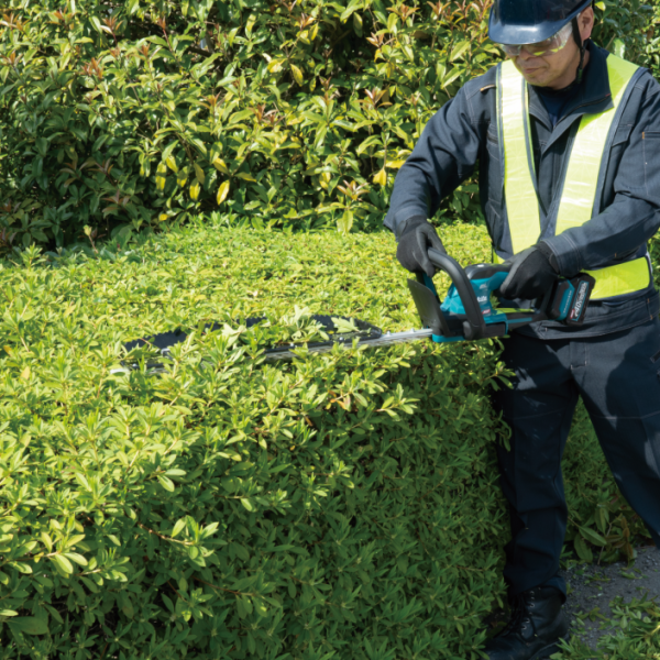 Makita 牧田 UH020G 40Vmax XGT Cordless Hedge Trimmer, 500mm (19-3/4") – photo 3
