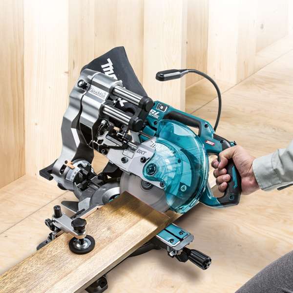 Makita 牧田 LS001G 40Vmax XGT Cordless Slide Compound Miter Saw – photo 2