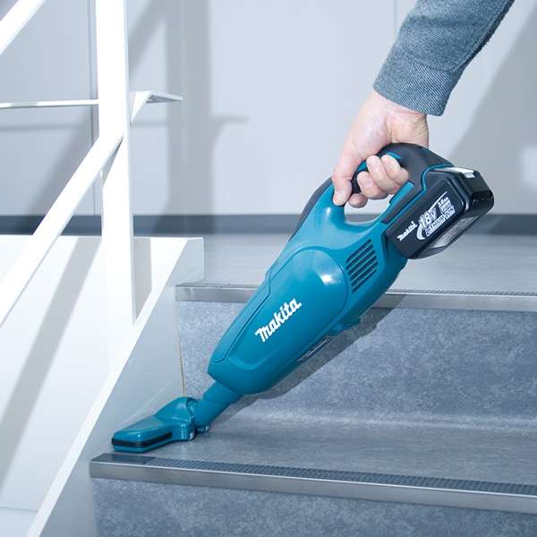 Makita 牧田 DCL182 18V LXT Handheld Vacuum Cleaner – photo 4
