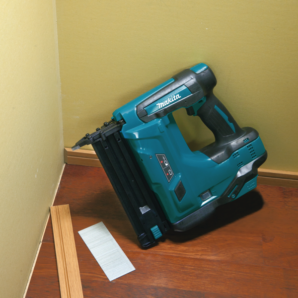Makita 牧田 DBN500 18V LXT Cordless Brad Nailer – photo 4