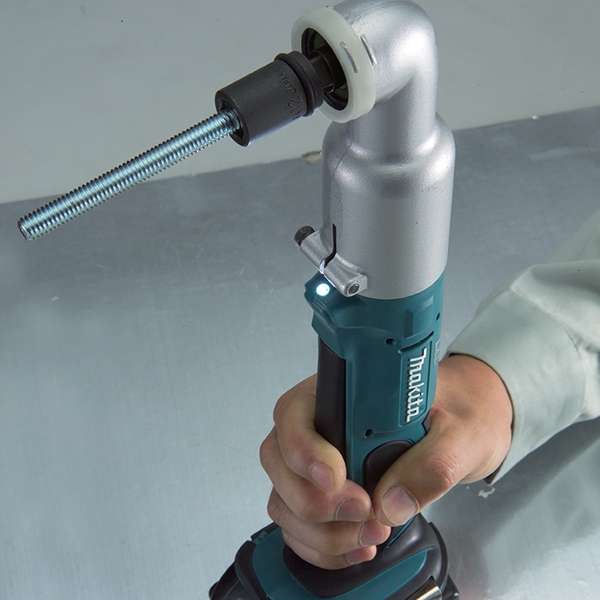 Makita 牧田 DTL063 18V LXT Cordless Angle Impact Wrench – photo 2