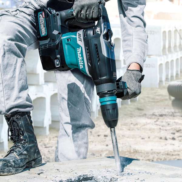 Makita 牧田 HR005G 40Vmax XGT Cordless Rotary Hammer, 40mm (1-9/16") – photo 2