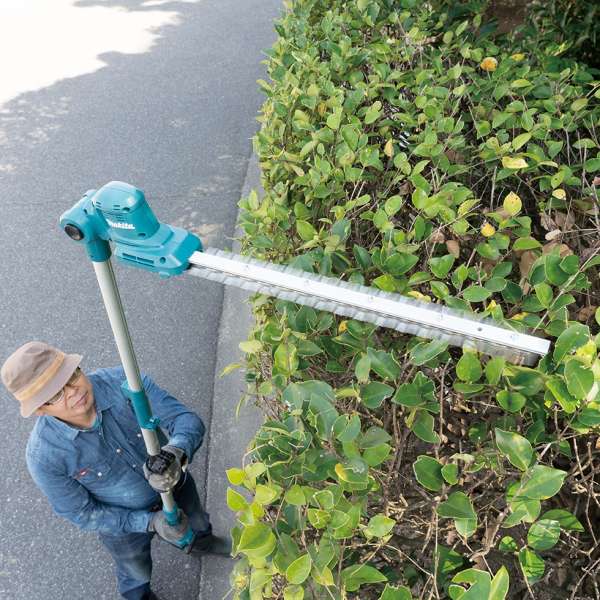 Makita 牧田 UN460WD 12Vmax CXT Cordless Pole Hedge Trimmer, 460mm (18-1/8") – photo 2