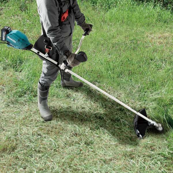 Makita 牧田 UR006G 40Vmax XGT Cordless Grass Trimmer – photo 2
