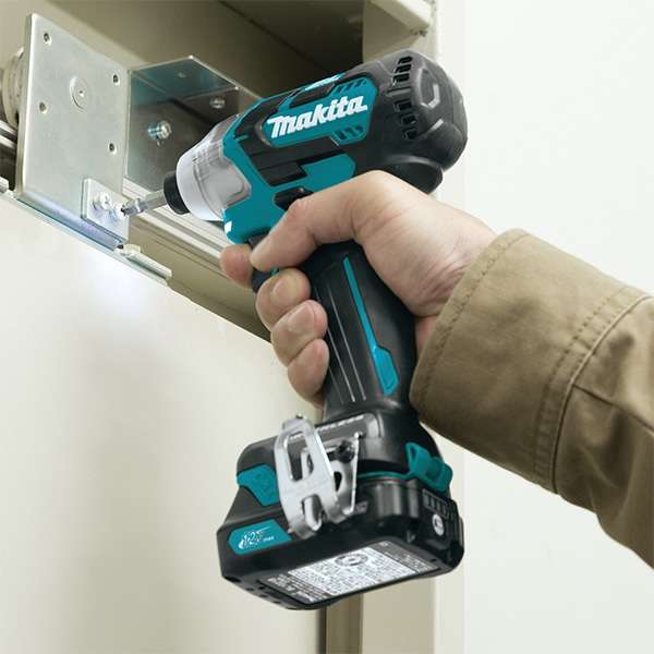 Makita 牧田 TD111D 12Vmax CXT Cordless Impact Driver – photo 4