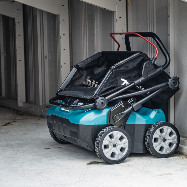 Makita 牧田 UV001G 40Vmax XGT Cordless Scarifier, 380mm (15") – photo 6