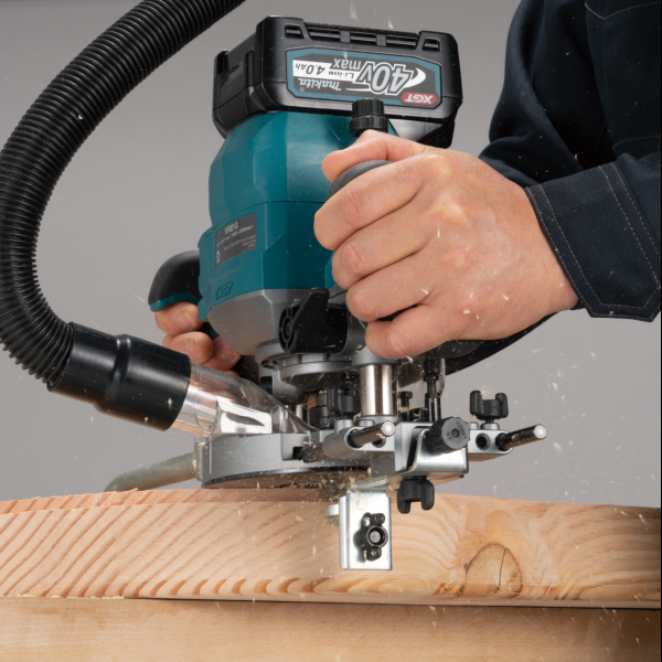 Makita 牧田 RP001G 40Vmax XGT Cordless Router (Plunge) – photo 3