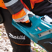 Makita 牧田 UC030G 40Vmax XGT Cordless Chain Saw (20") – photo 7