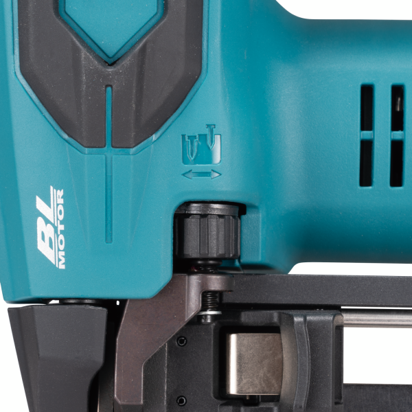 Makita 牧田 DBN601 18V LXT Cordless Finish Nailer, 64mm (2-1/2") – photo 5
