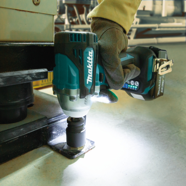 Makita 牧田 DTW300 18V LXT Cordless Impact Wrench, 12.7mm (1/2") – photo 3