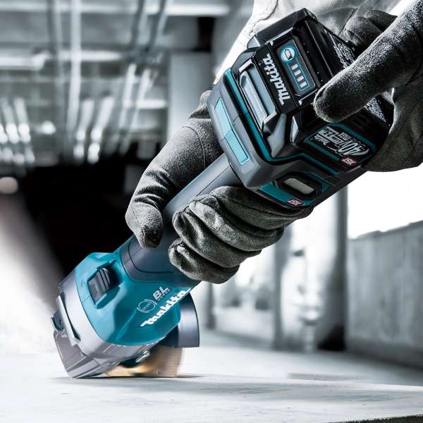 Makita 牧田 GA003G 40Vmax XGT Cordless Angle Grinder (4") – photo 2