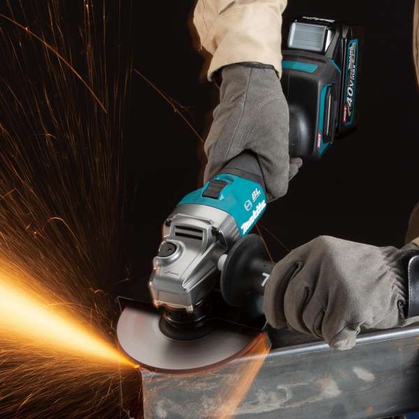 Makita 牧田 GA035G 40Vmax XGT Cordless Angle Grinder (6") – photo 2