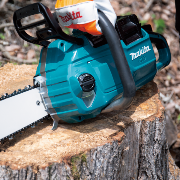 Makita 牧田 UC030G 40Vmax XGT Cordless Chain Saw (20") – photo 4