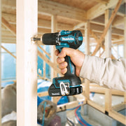 Driving a screw into a timber stud with the DDF487